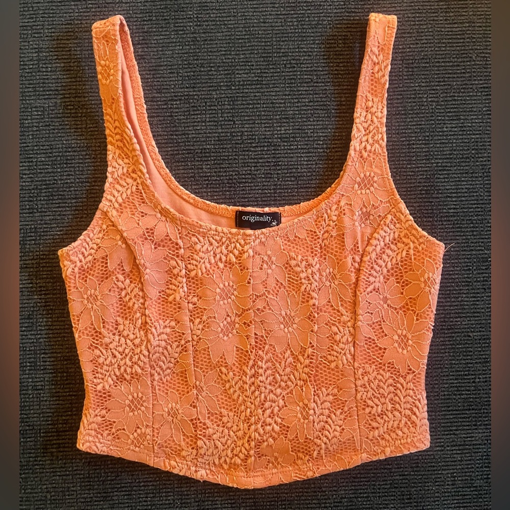 Floral Lace Peach Crop Tank